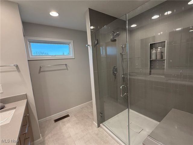 9008 Riverwood Drive, North Ridgeville, OH 44039