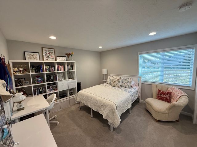 9008 Riverwood Drive, North Ridgeville, OH 44039