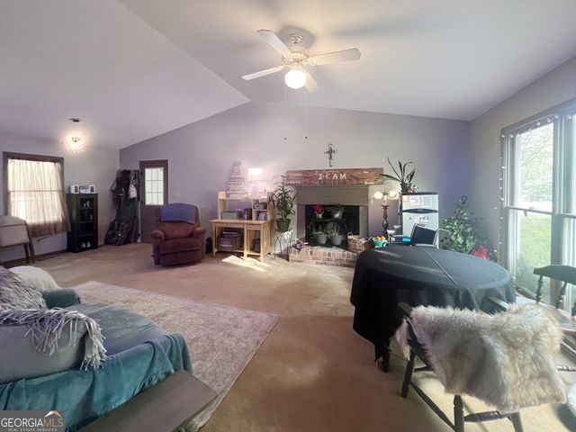 152 Wellington Drive, Hull, GA 30646