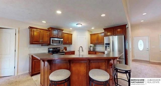 4001 87th Street, Columbus, NE 68601