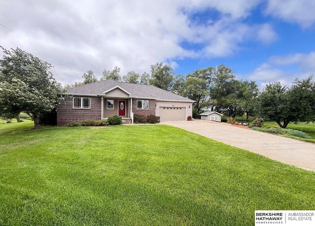 4001 87th Street, Columbus, NE 68601