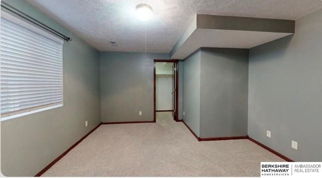 4001 87th Street, Columbus, NE 68601