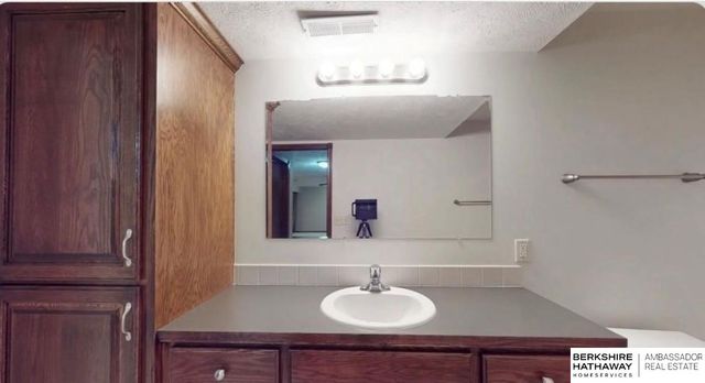 4001 87th Street, Columbus, NE 68601