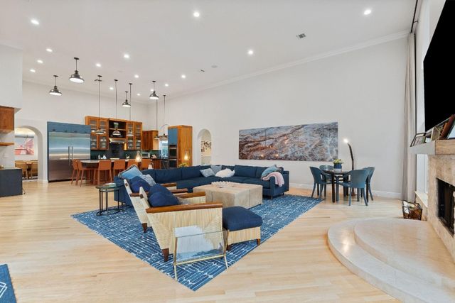 11831 NW 9th Street, Plantation, FL 33325