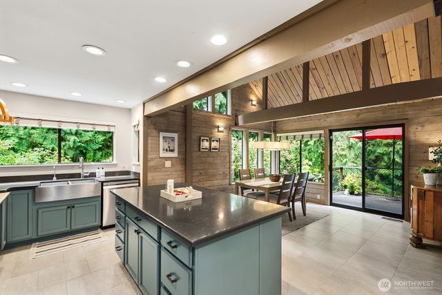 11202 204th Avenue NE, Redmond, WA 98053