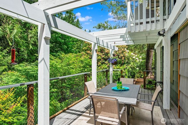 11202 204th Avenue NE, Redmond, WA 98053