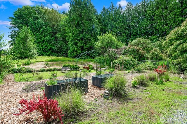 11202 204th Avenue NE, Redmond, WA 98053