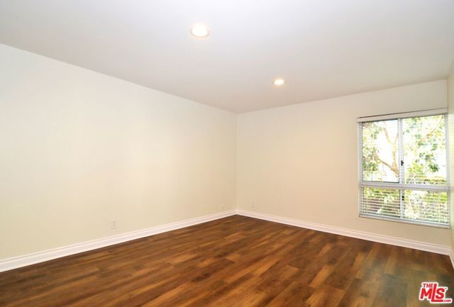 5950 Canterbury Drive C212, Culver City, CA 90230