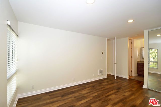 5950 Canterbury Drive C212, Culver City, CA 90230