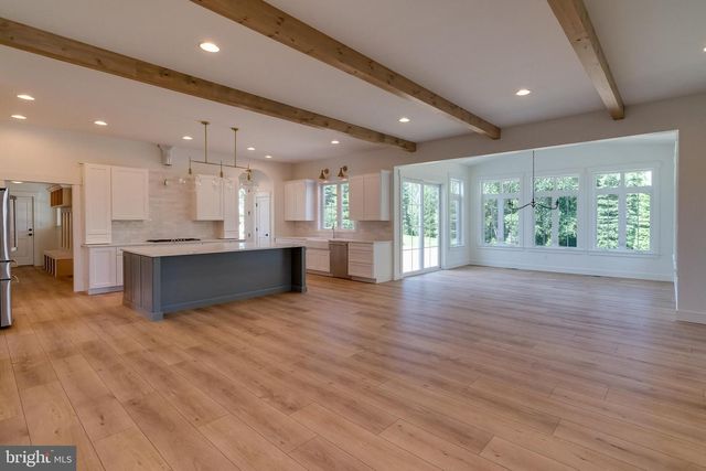 504 CHELTENHAM CT, Lititz, PA 17543