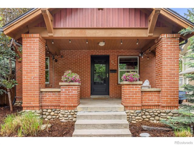 943 10th Street, Boulder, CO 80302