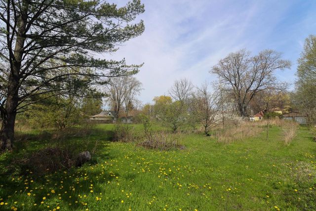 6745 N 56th STREET, Milwaukee, WI 53223