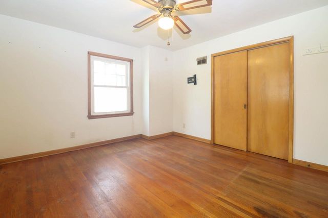6745 N 56th STREET, Milwaukee, WI 53223