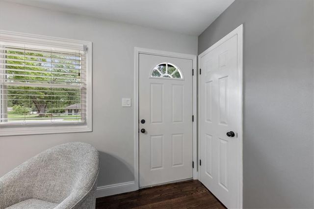 5801 W 81st Street, Prairie Village, KS 66208