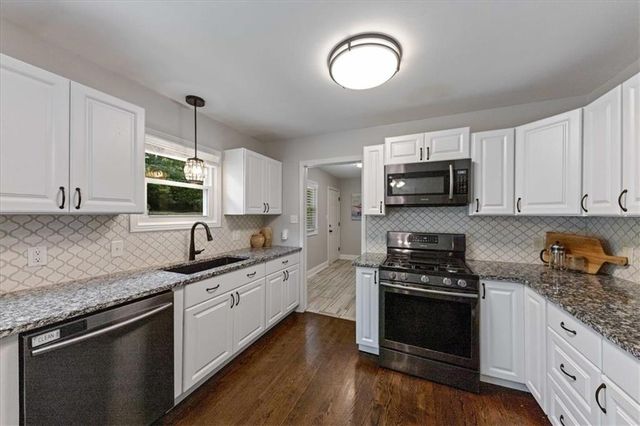 5801 W 81st Street, Prairie Village, KS 66208