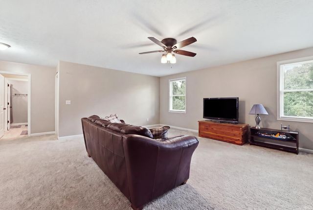 7243 N Red Hill Road, Ellettsville, IN 47429