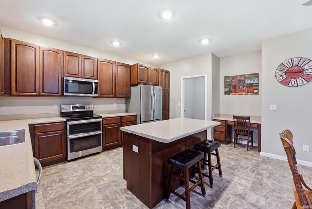 7243 N Red Hill Road, Ellettsville, IN 47429