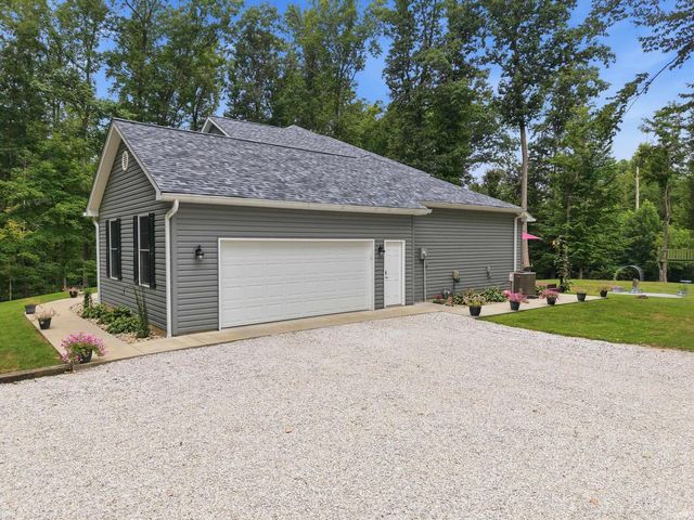 7243 N Red Hill Road, Ellettsville, IN 47429