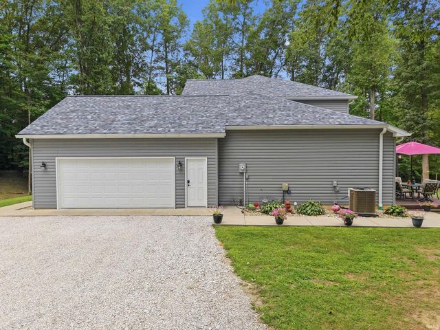 7243 N Red Hill Road, Ellettsville, IN 47429