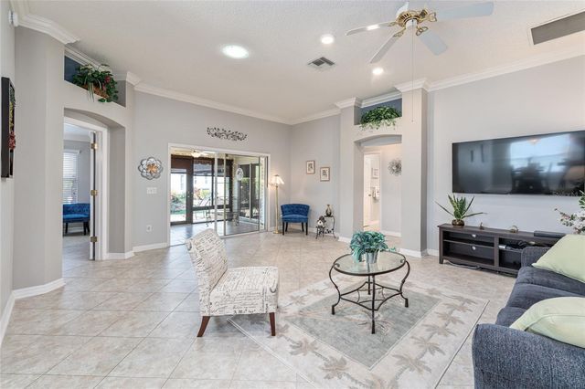 1426 LA HERMOSA DRIVE, The Villages, FL 32162