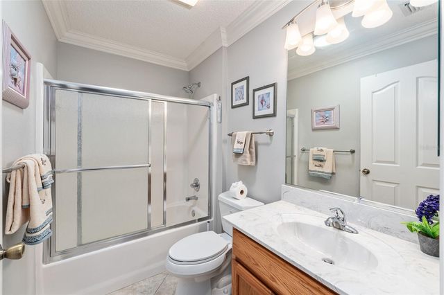 1426 LA HERMOSA DRIVE, The Villages, FL 32162