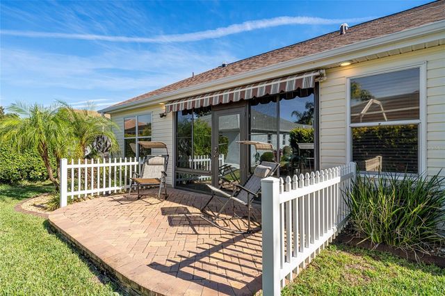 1426 LA HERMOSA DRIVE, The Villages, FL 32162