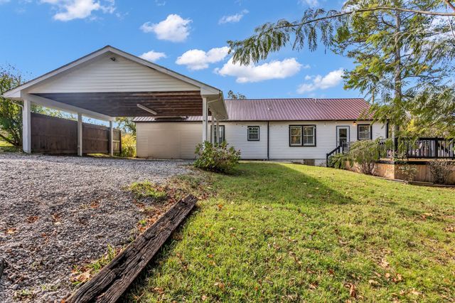 3094 Williamsport Pike, Columbia, TN 38401