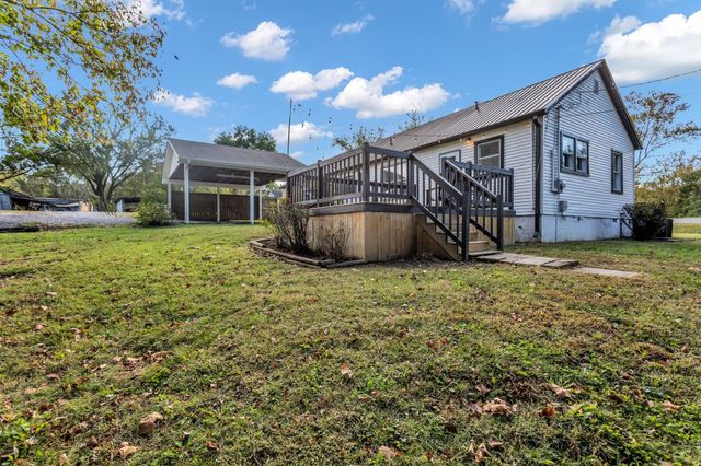 3094 Williamsport Pike, Columbia, TN 38401