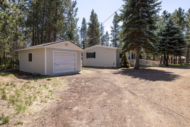 55516 Big River Drive, Bend, OR 97707