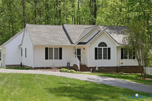 10068 Holly Rd, Mechanicsville, VA 23116