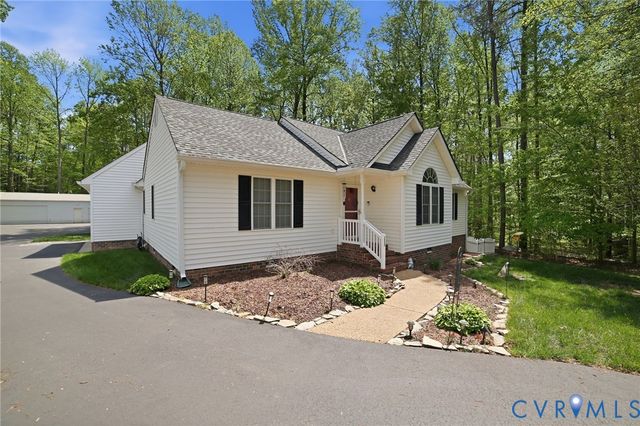 10068 Holly Rd, Mechanicsville, VA 23116