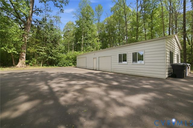 10068 Holly Rd, Mechanicsville, VA 23116