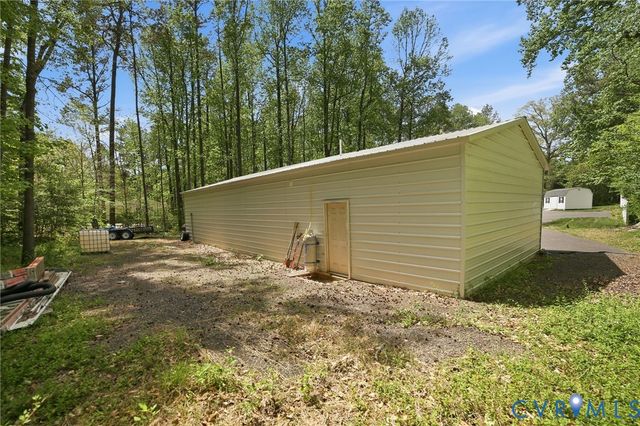 10068 Holly Rd, Mechanicsville, VA 23116
