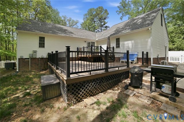 10068 Holly Rd, Mechanicsville, VA 23116
