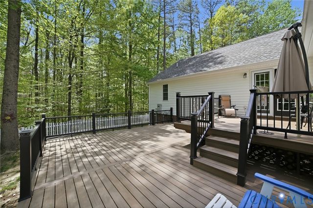 10068 Holly Rd, Mechanicsville, VA 23116