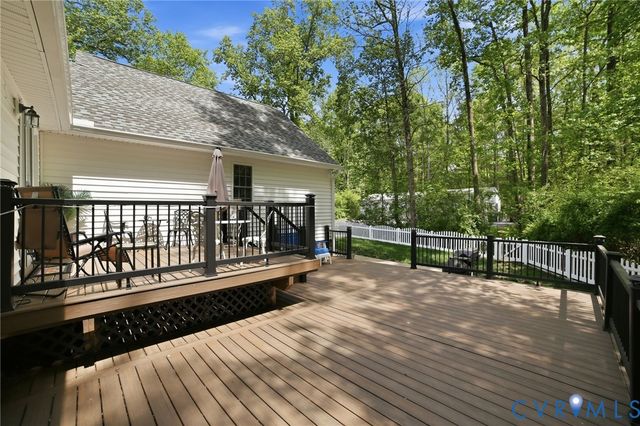 10068 Holly Rd, Mechanicsville, VA 23116
