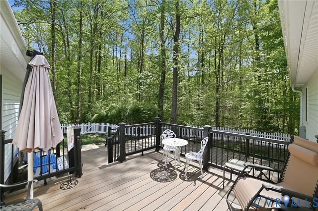 10068 Holly Rd, Mechanicsville, VA 23116