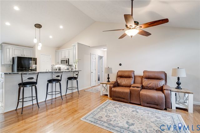 10068 Holly Rd, Mechanicsville, VA 23116