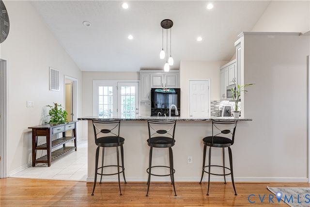 10068 Holly Rd, Mechanicsville, VA 23116