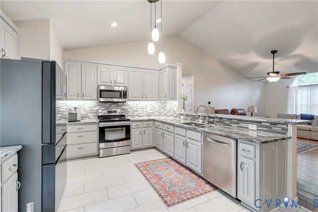 10068 Holly Rd, Mechanicsville, VA 23116