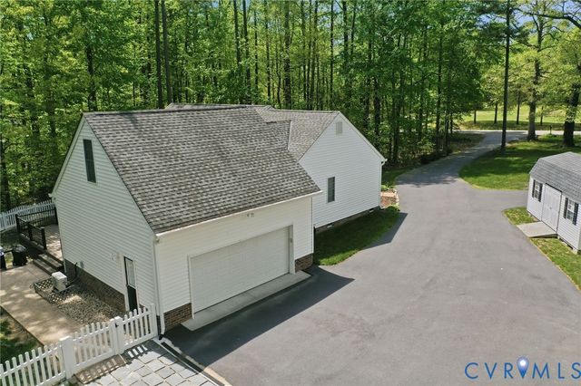10068 Holly Rd, Mechanicsville, VA 23116