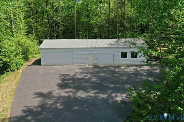 10068 Holly Rd, Mechanicsville, VA 23116