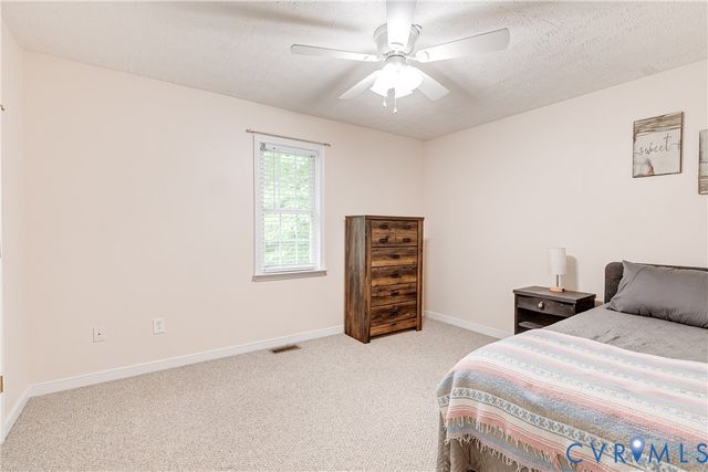 10068 Holly Rd, Mechanicsville, VA 23116