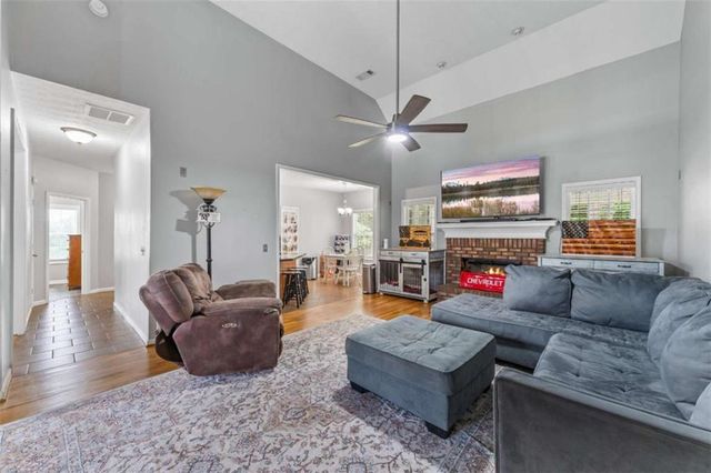 238 Apple Valley Road, Commerce, GA 30529