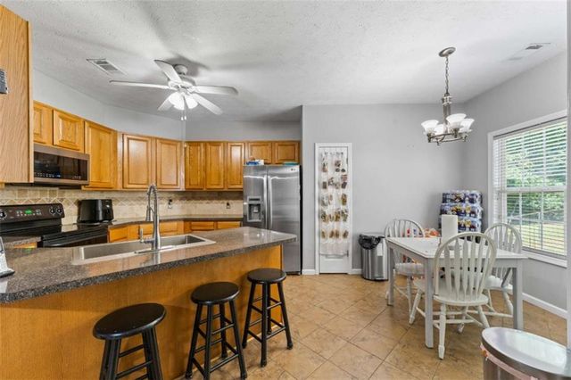 238 Apple Valley Road, Commerce, GA 30529