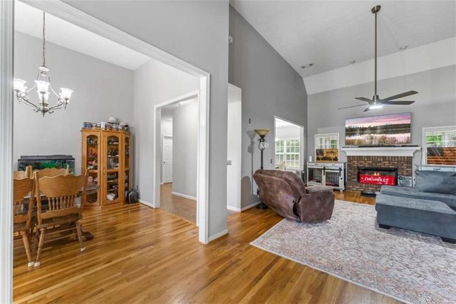 238 Apple Valley Road, Commerce, GA 30529