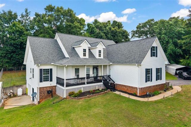 238 Apple Valley Road, Commerce, GA 30529
