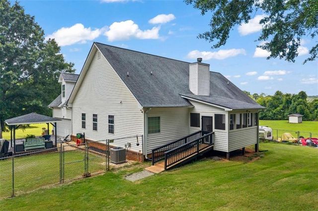 238 Apple Valley Road, Commerce, GA 30529
