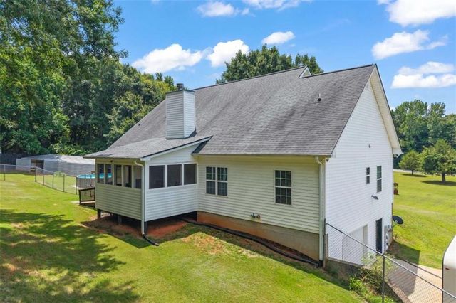 238 Apple Valley Road, Commerce, GA 30529
