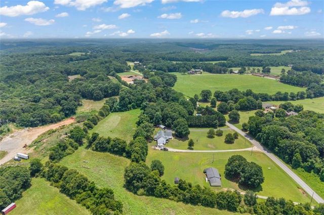 238 Apple Valley Road, Commerce, GA 30529